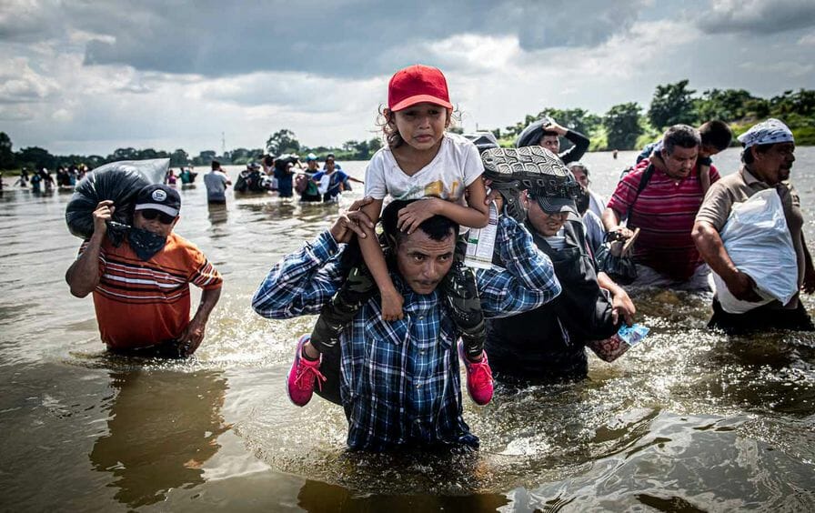 How Climate Change And Gang Violence Intersect In Honduras Covering   Migrant Caravan Guatemala Mexico Border Honduras 