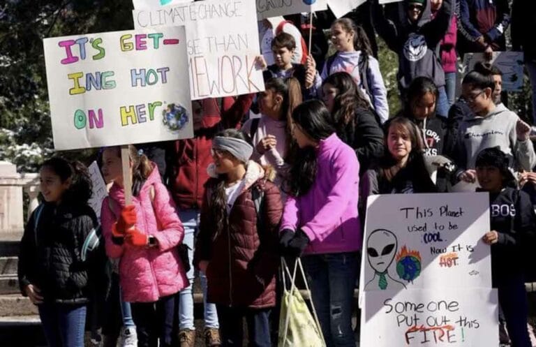 Young people ask US Supreme Court to revive climate change lawsuit